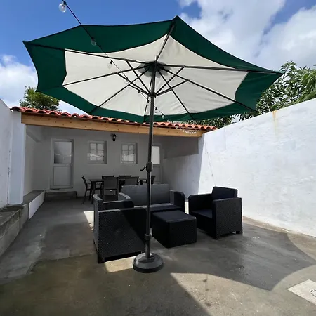 Casa Da Antonieta Πόντα Ντελγκάντα